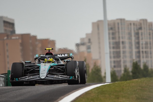 Imagem: Hamilton surpreendido com eliminação precoce no Q1 do GP da China